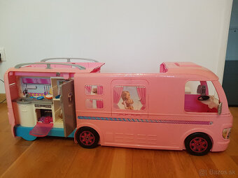 Barbie karavan XXL s bazénom - 5