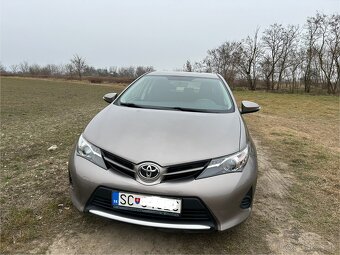 Predám Toyota Auris 1,33 VVT-i, benzín, 3/2013 - 5