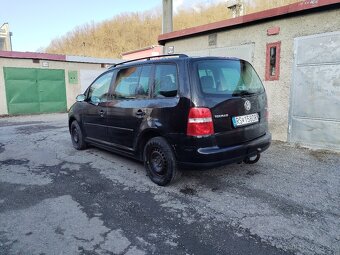 Volkswagen Touran 2.0TDI - 5