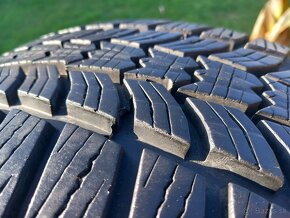 215/55 r17 zimne pneumatiky - 5