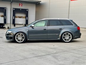 AUDI RS4 B7 4.2 FSI V8 - 5