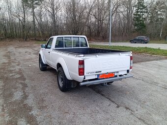 Nissan Navara NP300 4x4 , 2,5TDi - 5