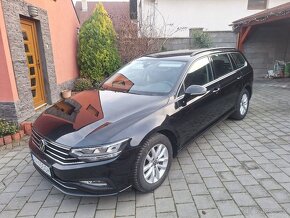 Volkswagen Passat Variant 2.0 TDI EVO Elegance DSG - 5