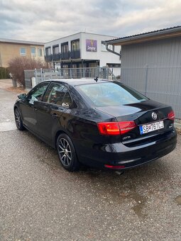 Volkswagen jetta 1.2TSI - 5