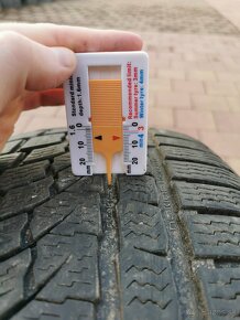 Zimné Pneu Nokian 215/50 R18 - 2ks - 5