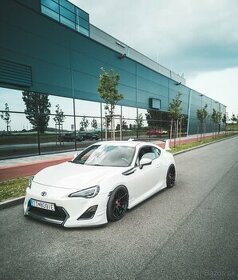 Toyota GT86 Aero Carbon + HKS kompresor - 5