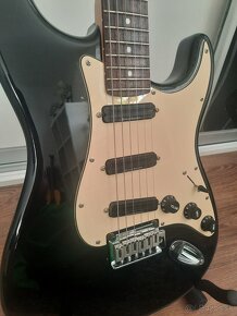 Fender squier deluxe hot rails stratocaster - 5