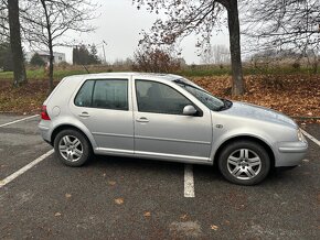 Volkswagen Golf IV - 5