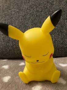 Nová lampička Pokémon Pikachu s batériou - 5