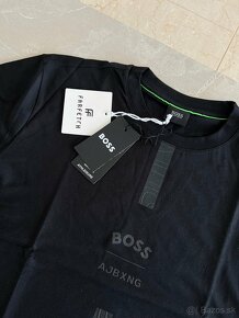 Hugo Boss pánske tričko XL - 5