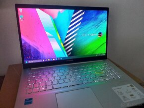 ASUS VivoBook K513E OLED displej - 5