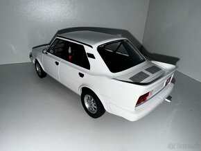 Toyota Celica / Škoda 130 LR 1:18 - 5