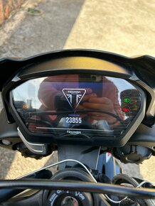 Triumph Street Triple 765 R - 5