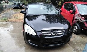 KIA Pro Ceed 1.4 2009 predám MOTOR G4FA, AIRBAGY SADA - 5