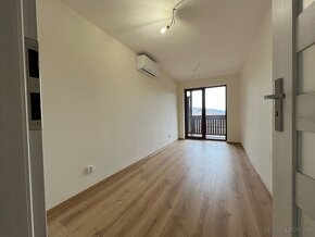 VEĽKÁ DOMAŠA - VALKOV APARTMÁNOVÝ DOM SO 6 OBYTNÝMI JEDNOTKA - 5