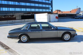 Jaguar XJ40 4.0 Sovereign - 5