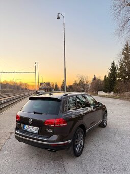 Volkswagen Touareg 3.0  193kw Facelift  Bluemotion - 5