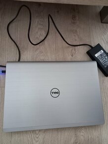 DELL INSPIRON 17 5000 SERIES  NA OPRAVU - 5