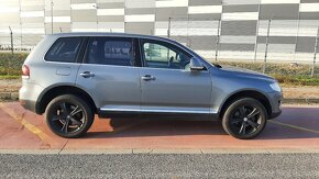 VW Touareg  3,0 TDI - 5