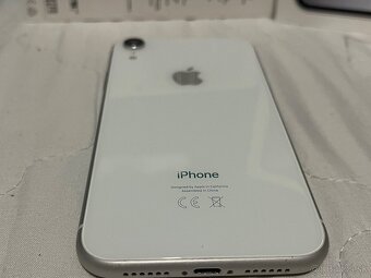 iPhone XR - 5