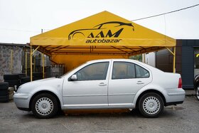 Volkswagen Bora 2.0 Comfortline - 5