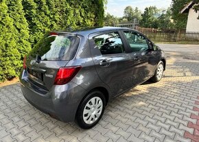 Toyota Yaris 1,0 VVT-i 1 Majitel serviska benzín manuál - 5