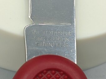 Victorinox SOLO Red - 5