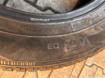 215/60R16 Nokian zimne - 5