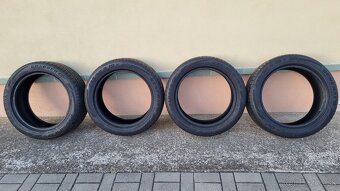 Predám pneumatiky 235/50 R19 99V M+S - 5