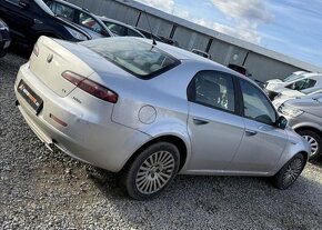 Alfa Romeo 159 1,9 JTD 8V MEDIUM nafta manuál 85 kw - 5