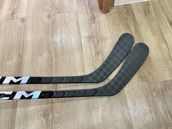 ✅ CELÉ HOKEJKY CCM JETSPEED FT5 PRO - 75 F - P92 - 169 CM ❤️ - 5