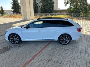 Škoda Superb Sportline Combi 140kw 4x4 Panorama - 5