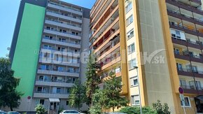 Rezervované . Priestranný 1izb byt na predaj s dvomi balkónm - 5