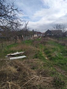 VIVAREAL Stavebný pozemok na stavbu RD, výmera pozemku 800 m - 5