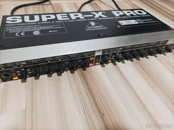 Crossover Behringer CX3400 - 5