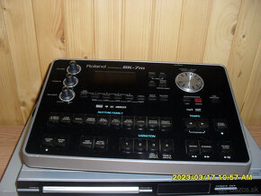 Roland BK7m - worksration-arranger modul - 5