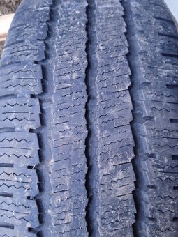 Predám Gumi 225/70 R15C - 5