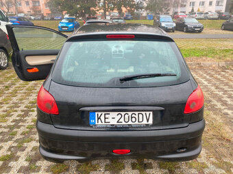 Predám auto Peugeot 206 - 5