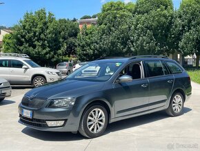 ŠKODA OCTAVIA COMBI 2.0 TDI.DSG - 5