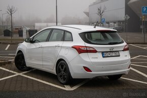 Hyundai i30 CW 1.6i MPI CVVT Family - 5