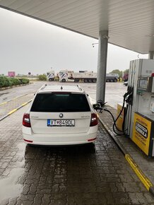 Skoda Octavia Combi 3 - 5