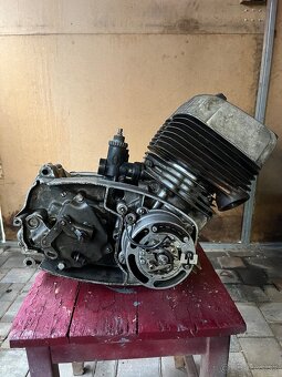 Jawa 632 motor + dve motorky - 5