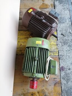 Elektromotor MEZ Mohelnice 4kw, 2900 ot, 400V - 5