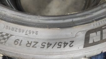 Michelin 245/45R19 letne - 5