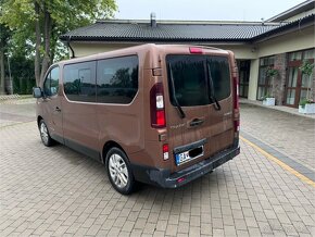 Renault Trafic Bus - 5