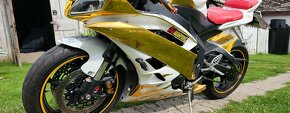 Yamaha R6 white/gold - 5
