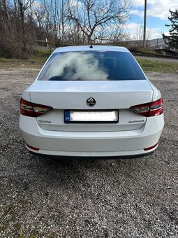 Superb 2,0 TDI L&K 110kW Top stav - 5