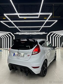 Ford Fiesta ST - 5