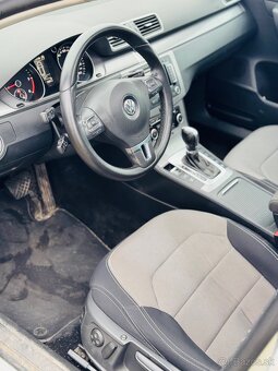 Volkswagen Passat B7 Combi 2.0TDI Highline - 5