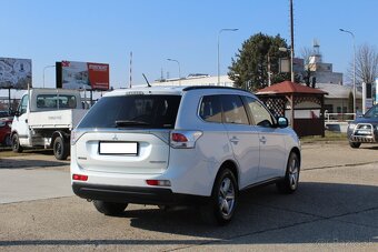 Mitsubishi Outlander 2.2 DI-D 4WD Intense - 5